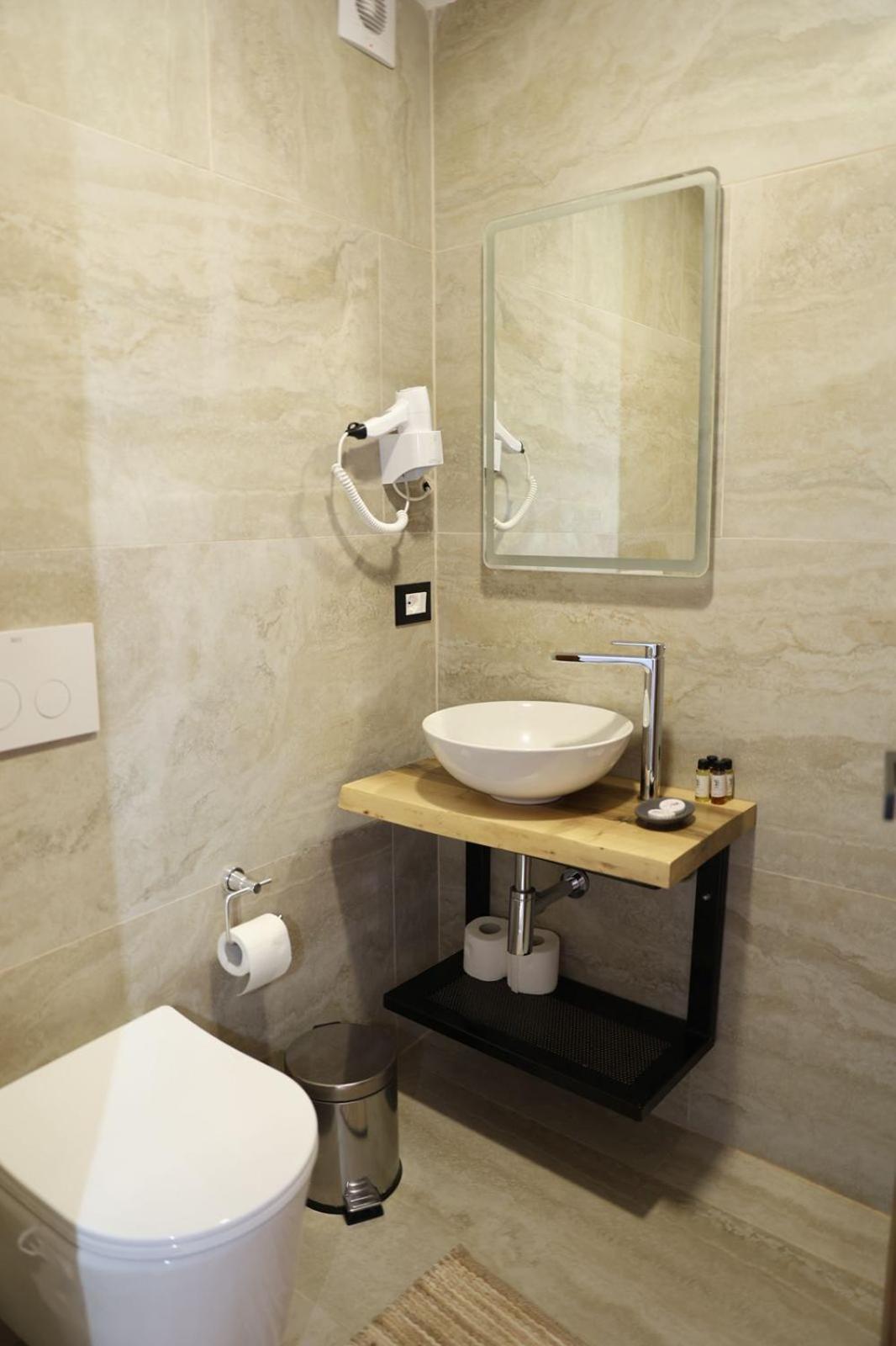 Hotel Ador Boutique Berati