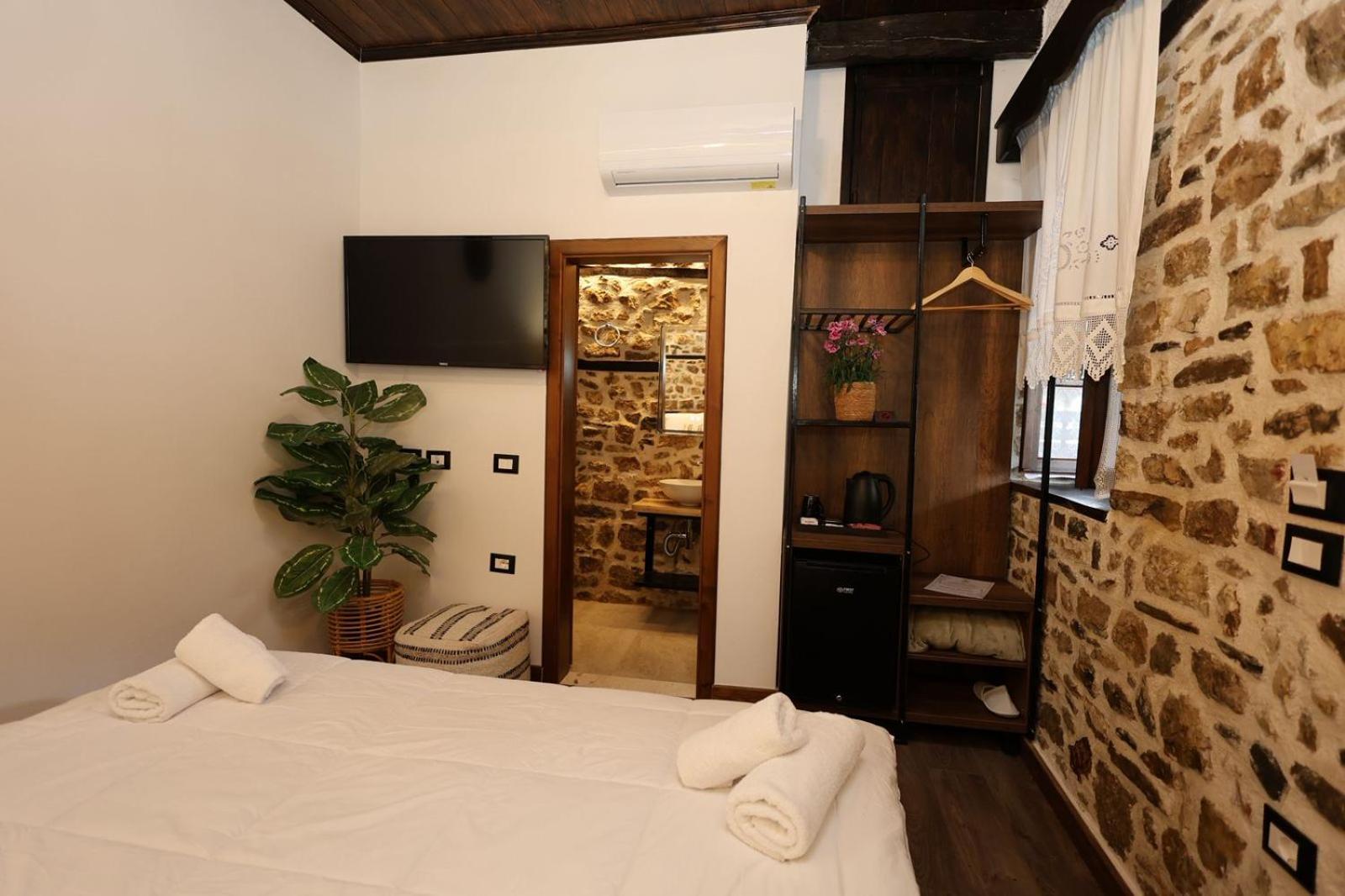 Ador Boutique Berati